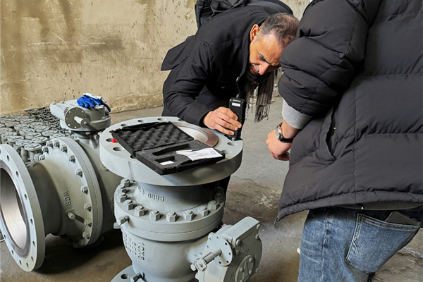 Iran's CVK company purchased a batch of cast steel ball valves from our company.